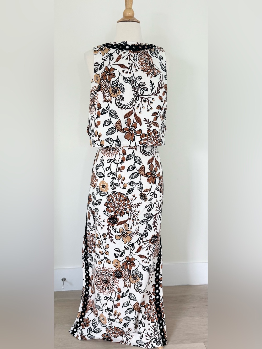 LILLY PULITZER ~SIZE 4 ANNALEESE CROP TOP & SANDERS MAXI SKIRT